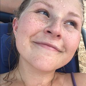 Meet your Posher, Ashlyn